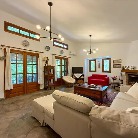 Stefania Garden - 3 Minutes From The Sea