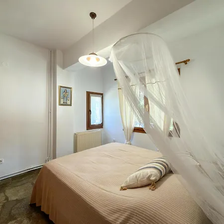 Stefania Garden - 3 Minutes From The Sea