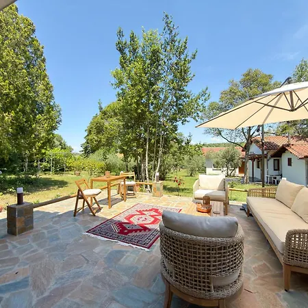 Villa Stefania Garden - 3 Minutes From The Sea